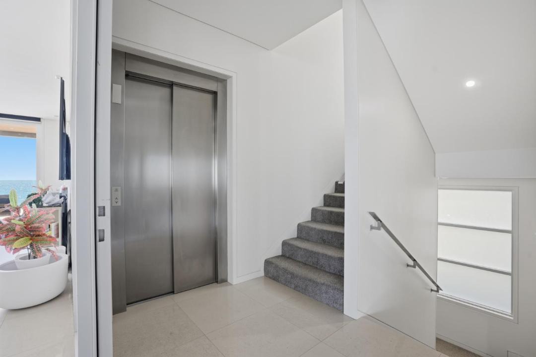 Photo of Others in The Entrance North