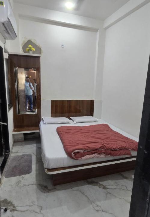 Photo of Bedroom in Omkareshwar