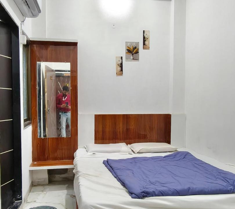 Photo of Bedroom in Omkareshwar