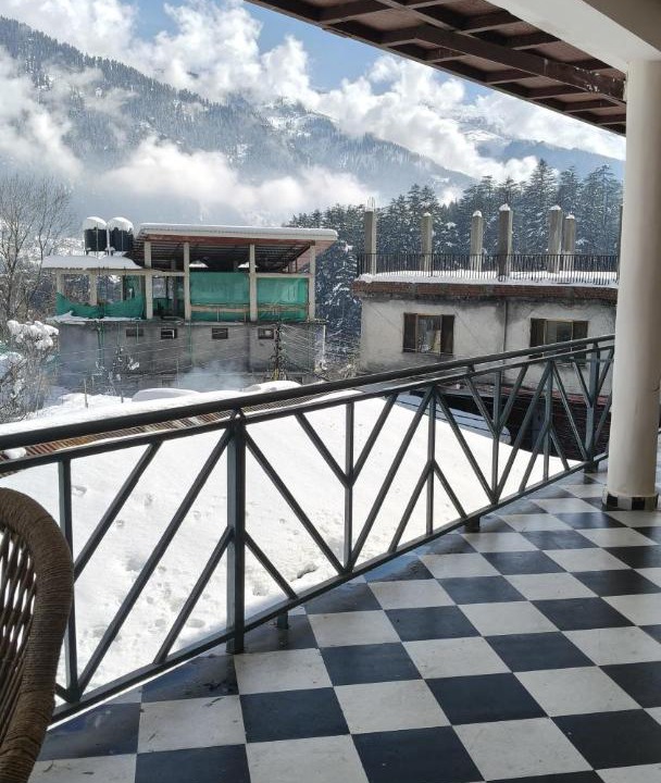 Photo of Others in Old Manali