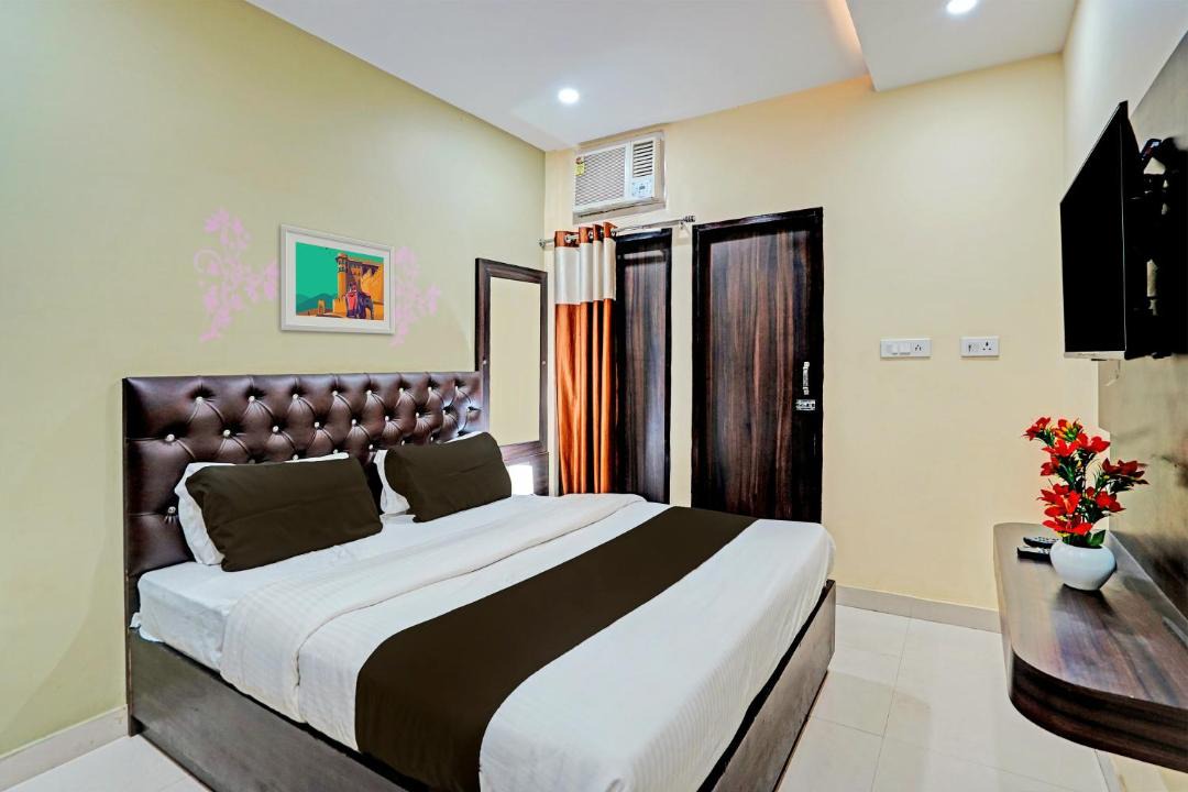 Photo of Bedroom in Gomti Nagar