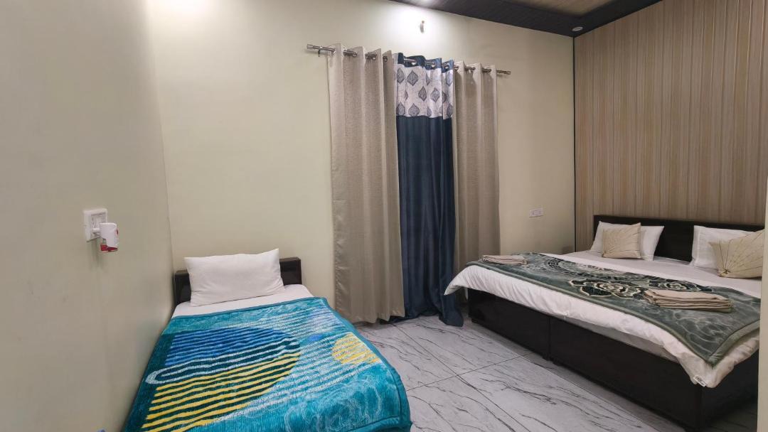Photo of Bedroom in Chamoli