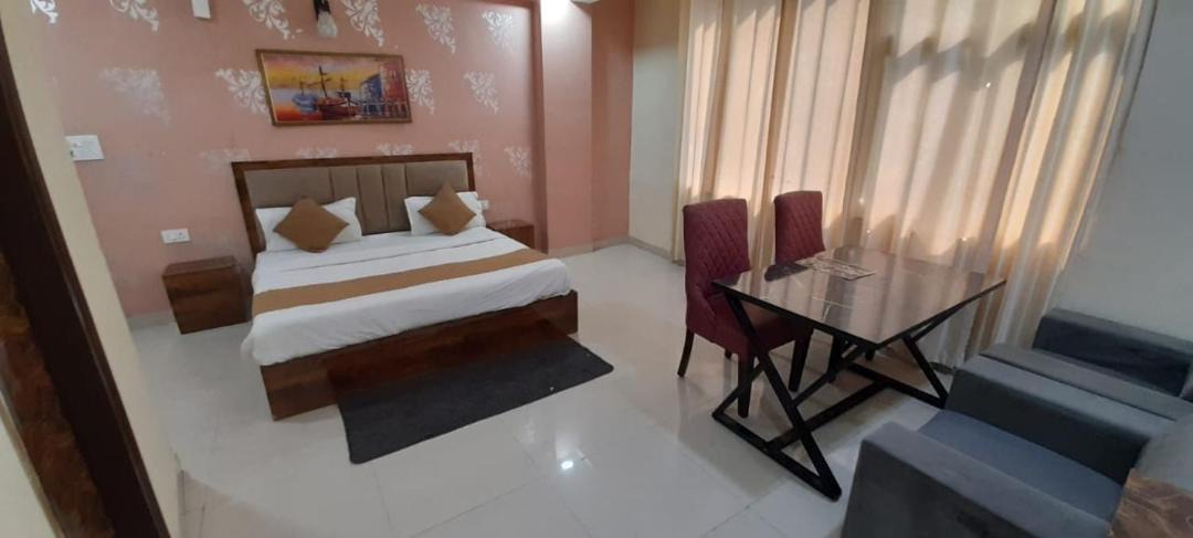 Photo of Bedroom in Sector 18