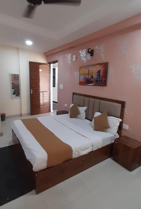 Photo of Bedroom in Sector 18