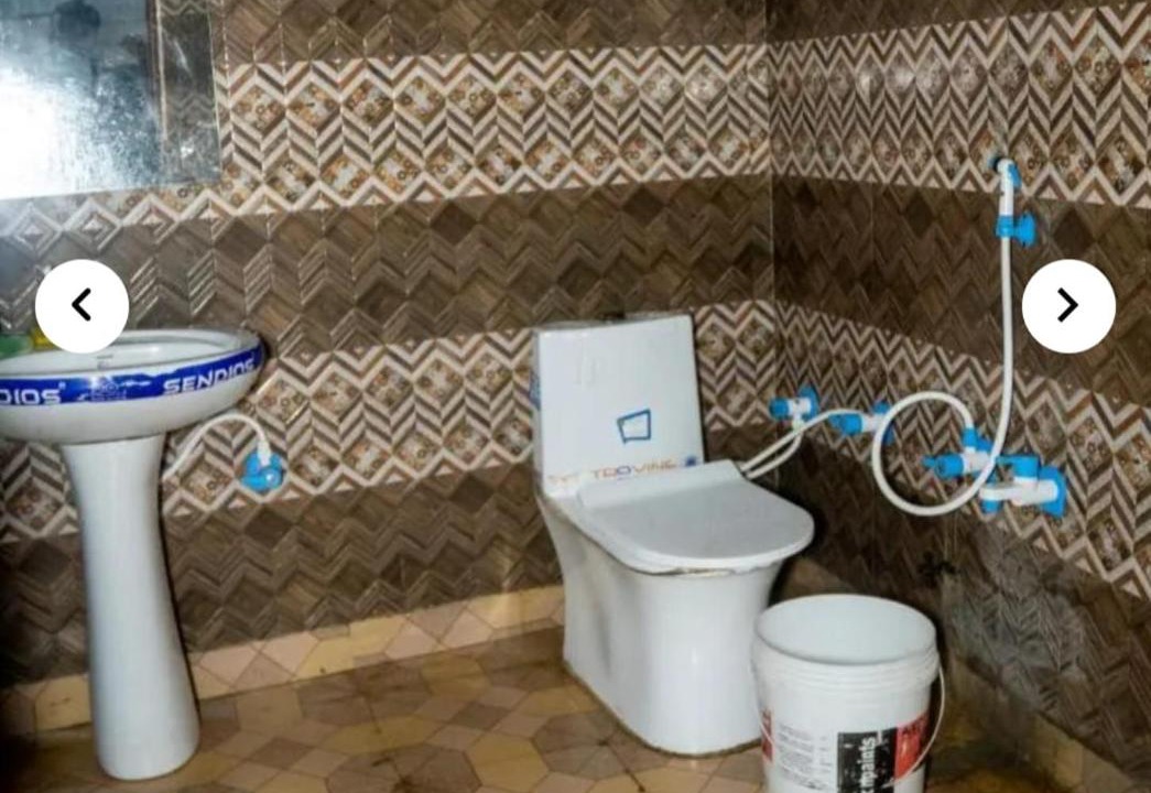 Photo of Bathroom in Etmadpur