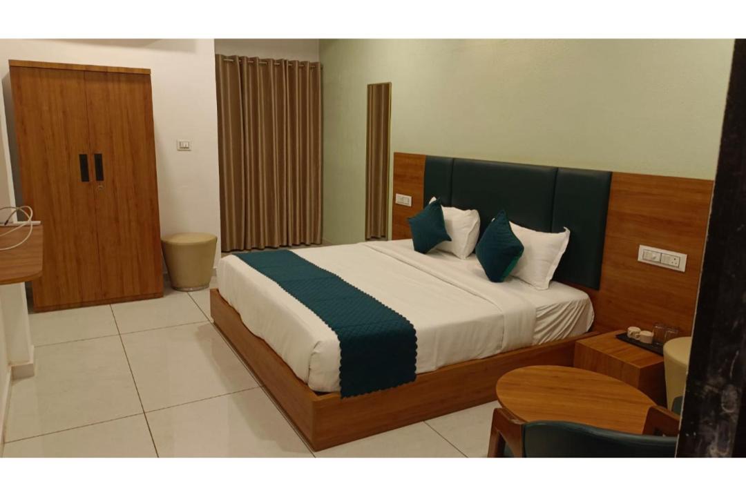 Photo of Bedroom in Rajpipla