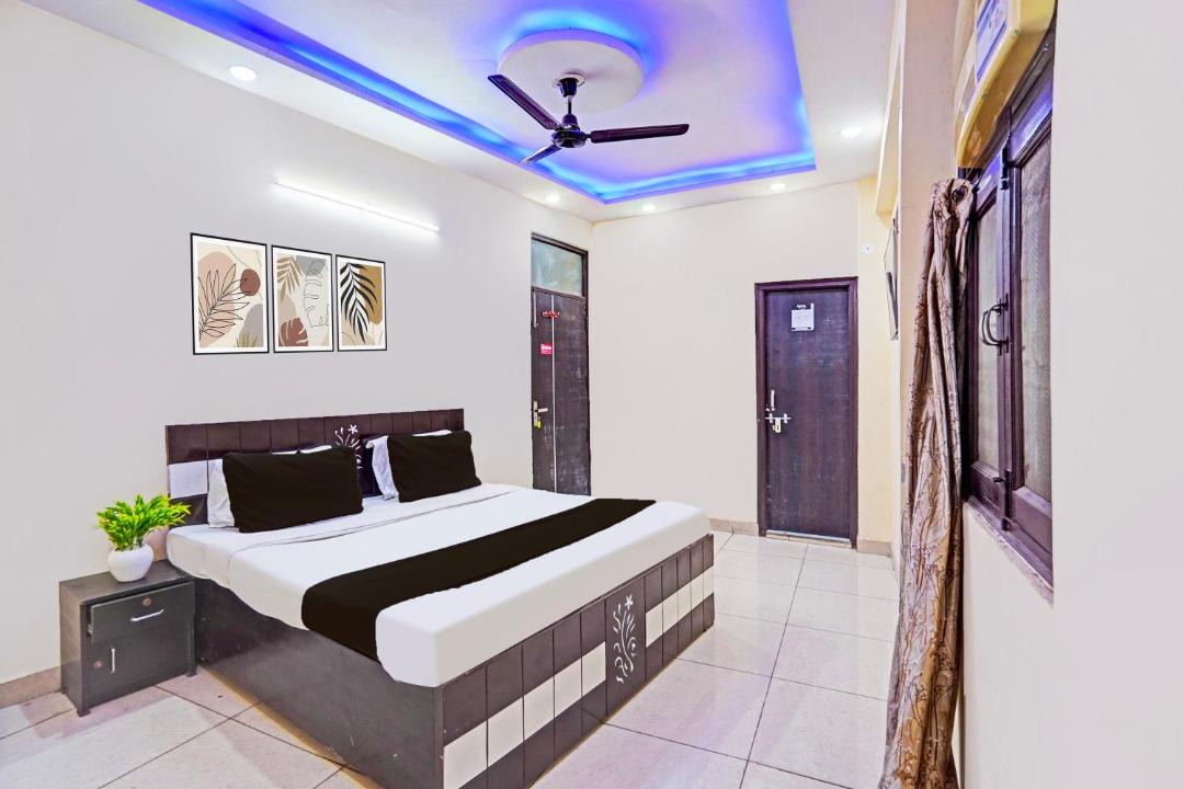 Photo of Bedroom in Janakpuri