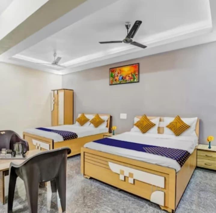 Photo of Bedroom in Vijapur