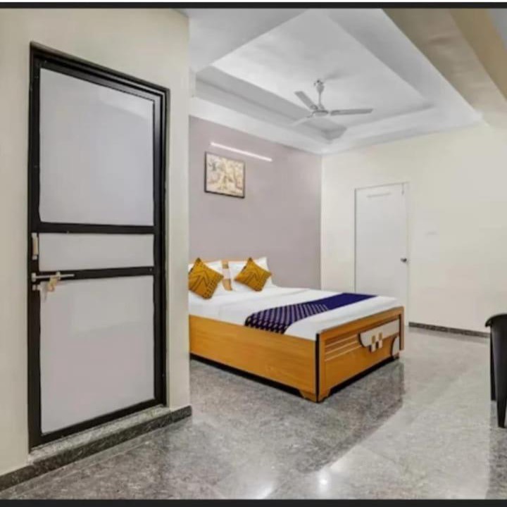 Photo of Bedroom in Vijapur