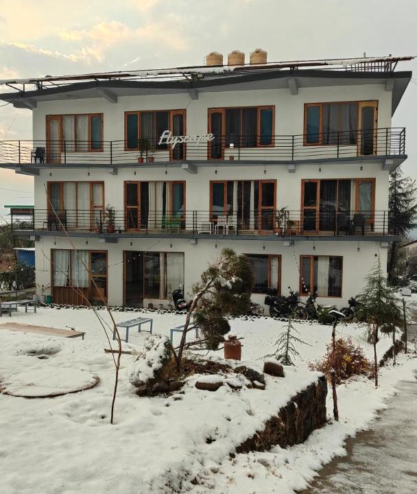 Photo of Others in Gunehr