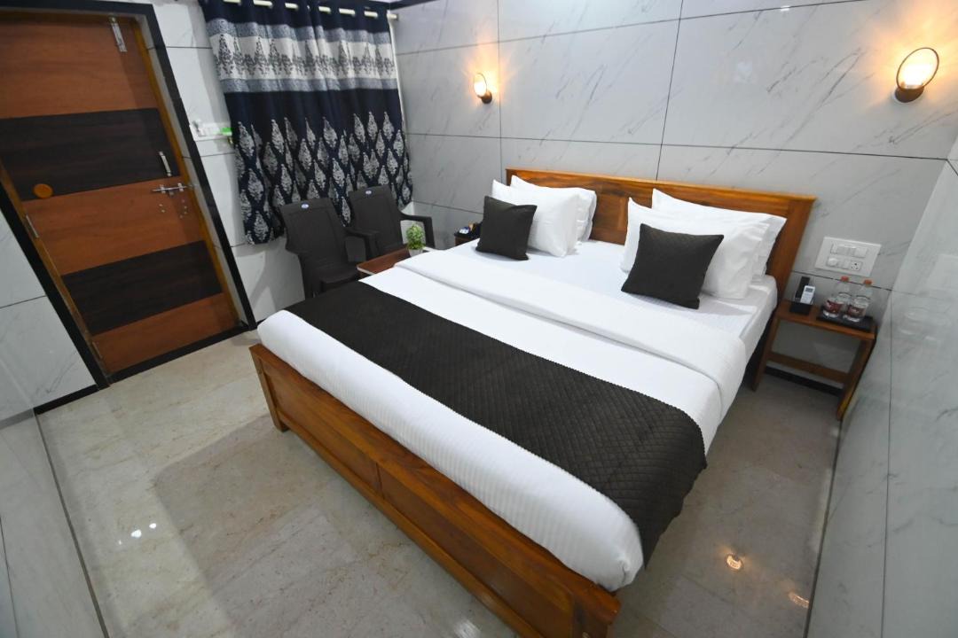 Photo of Bedroom in Murudeshwara