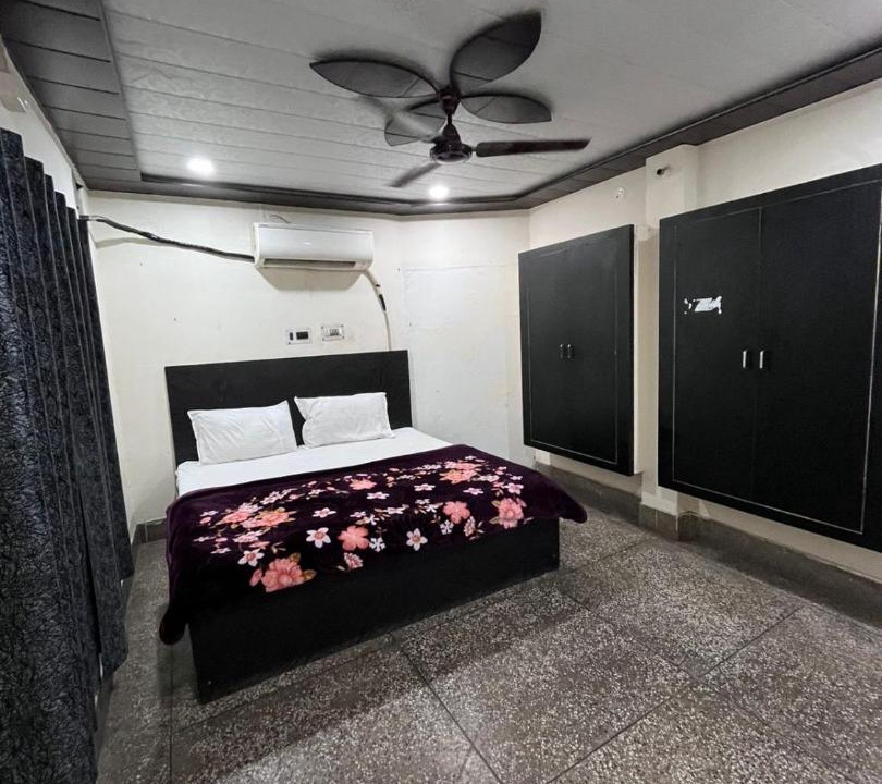 Photo of Bedroom in Mathura