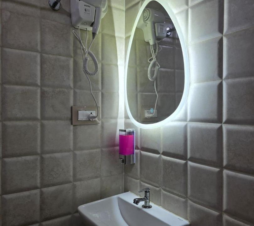 Photo of Bathroom in Nargol
