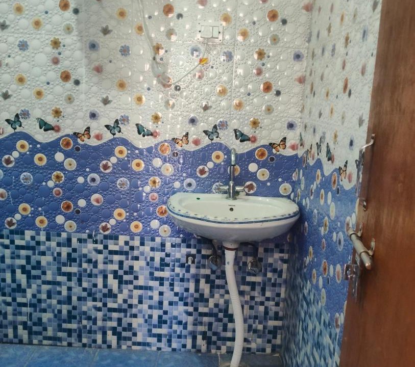 Photo of Bathroom in Badrinath