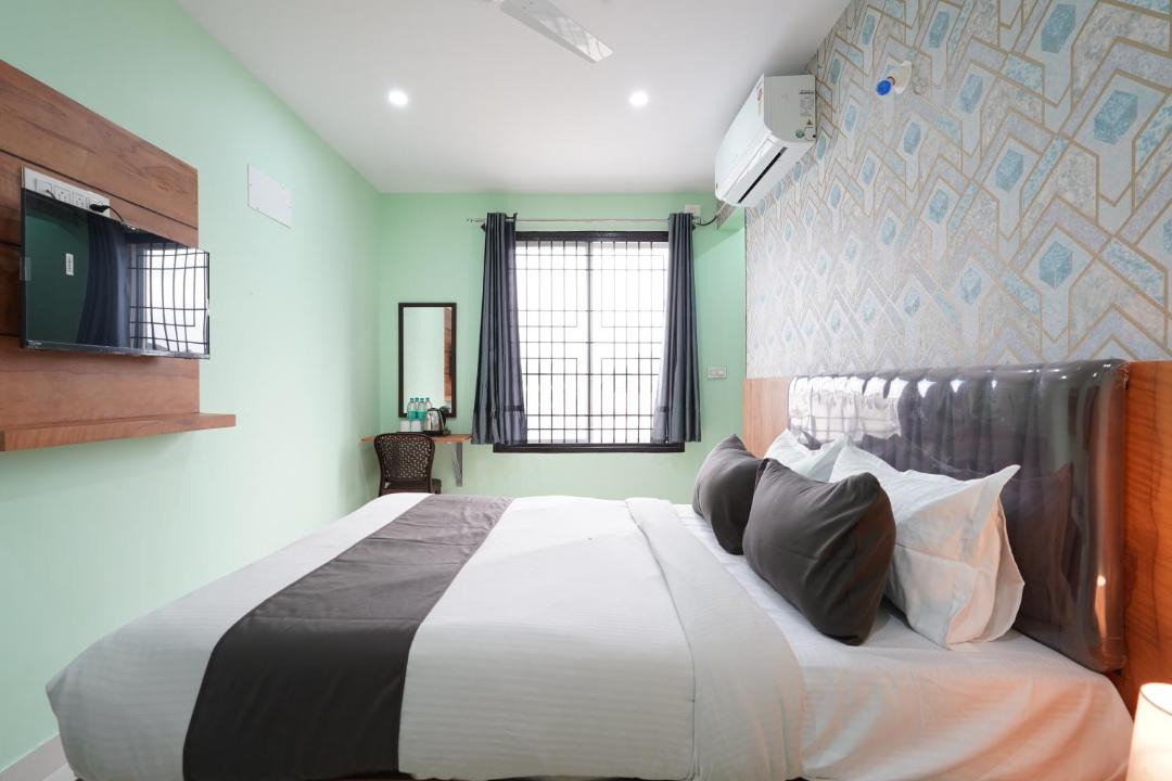 Photo of Bedroom in Shivaji Nagar