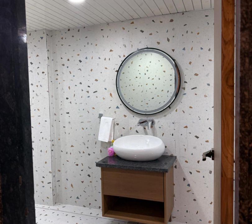 Photo of Bathroom in Rau