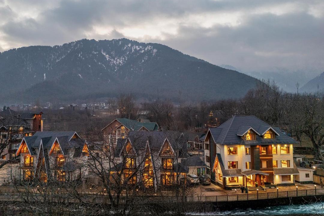 Photo of Buildings in Pahalgam