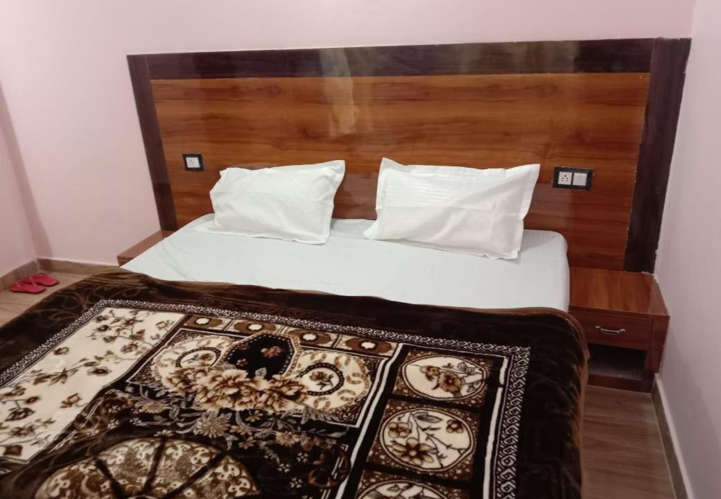 Photo of Bedroom in Mukteshwar