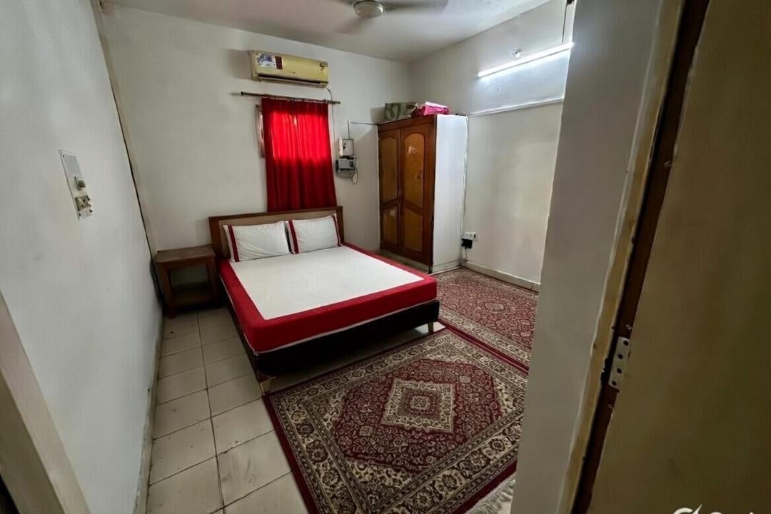 Photo of Bedroom in Hazratganj