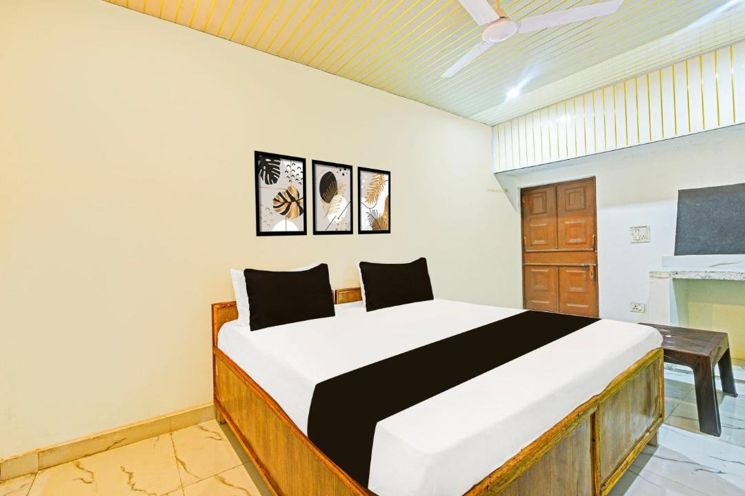 Photo of Bedroom in Badarpur
