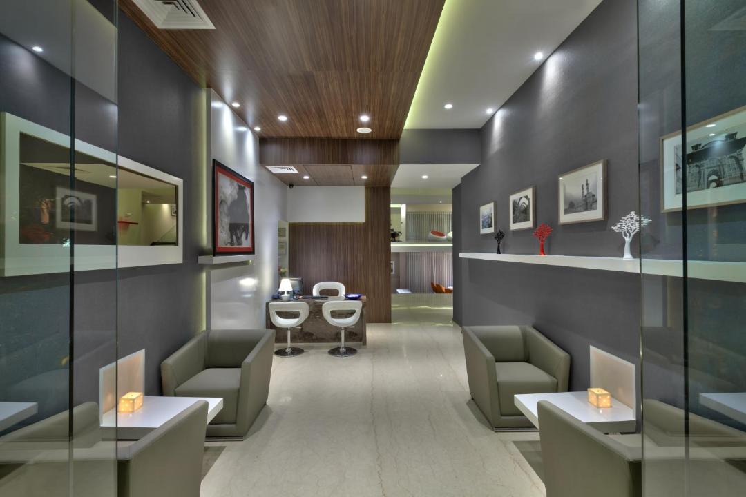 Photo of Others in DLF Phase 1