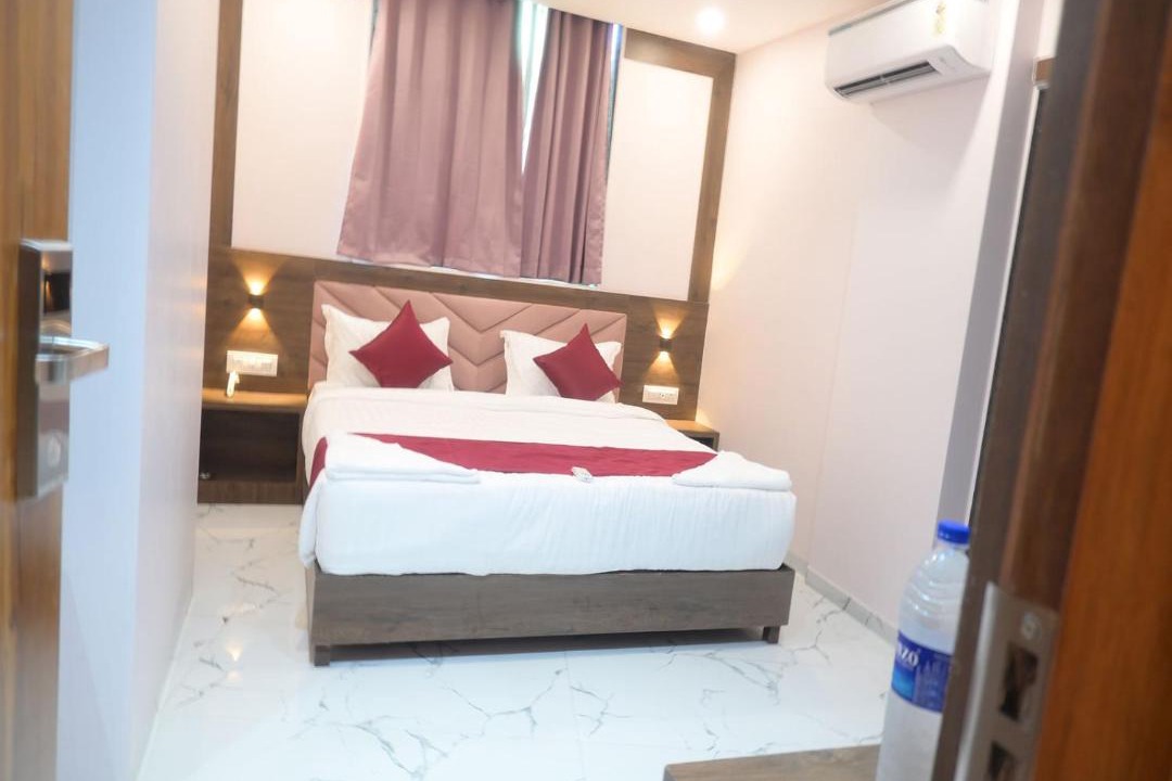 Photo of Bedroom in Malad East