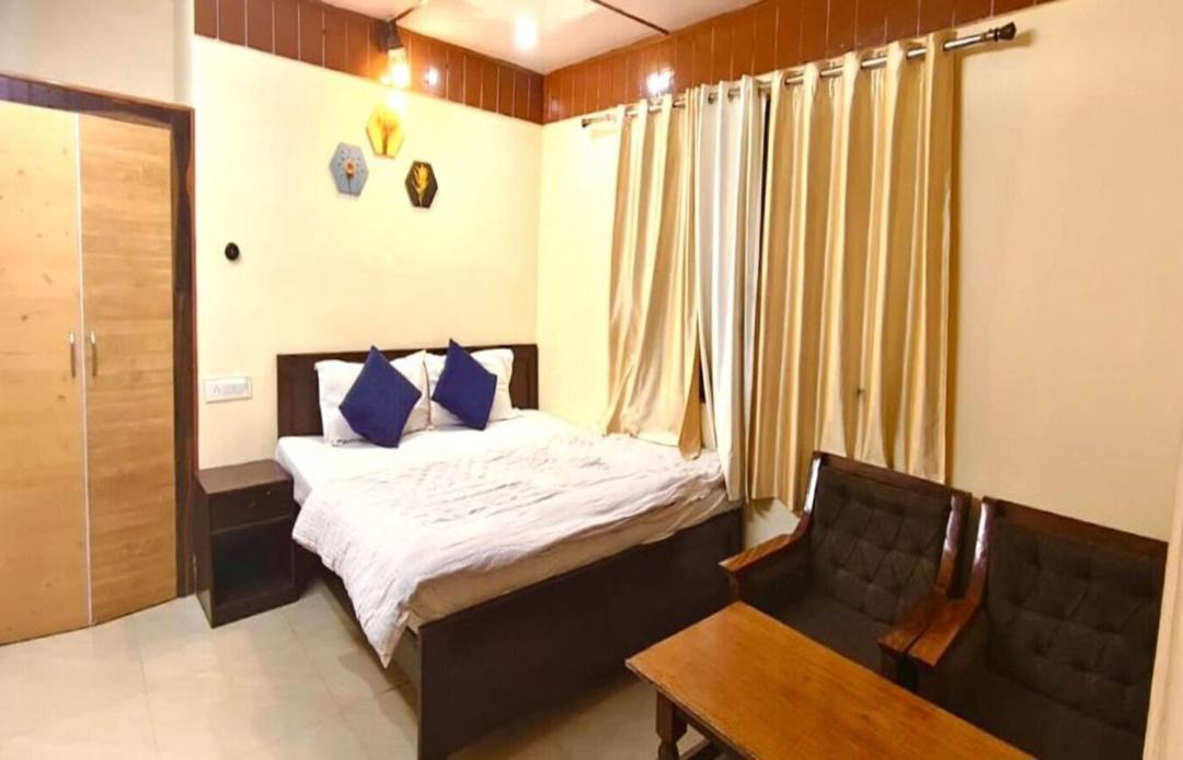 Photo of Bedroom in Nainital