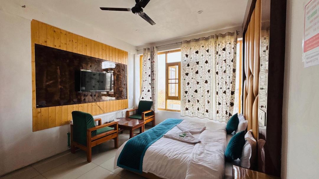 Photo of Bedroom in Srinagar