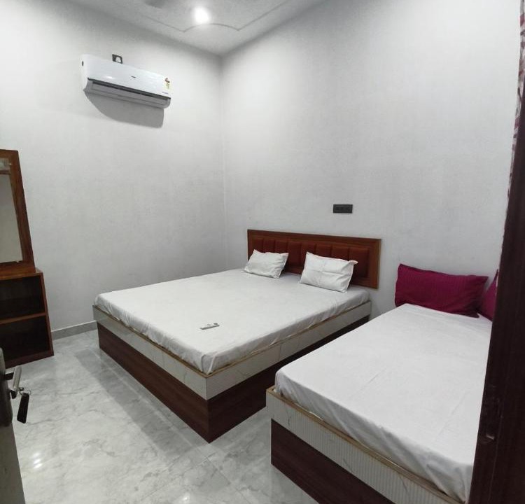 Photo of Bedroom in Mathura