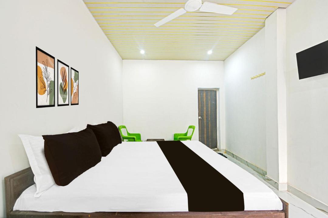Photo of Bedroom in Badarpur