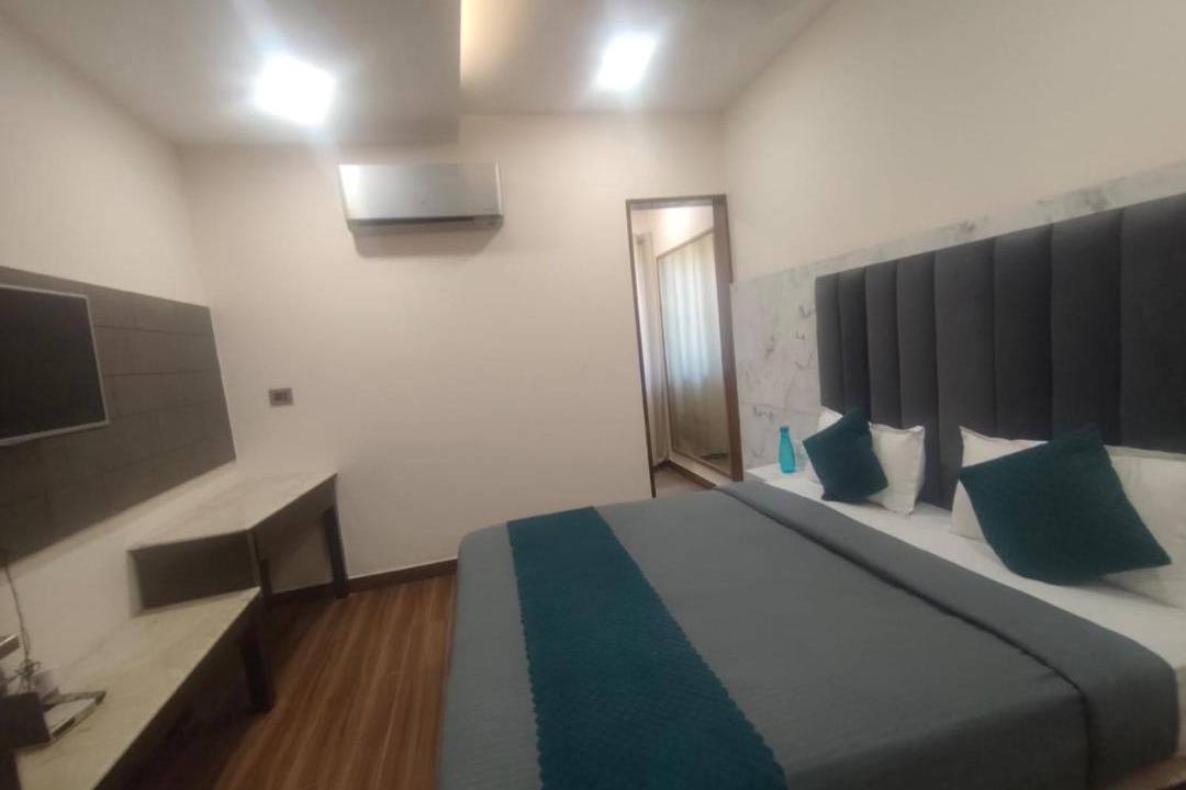 Photo of Bedroom in Taj Ganj