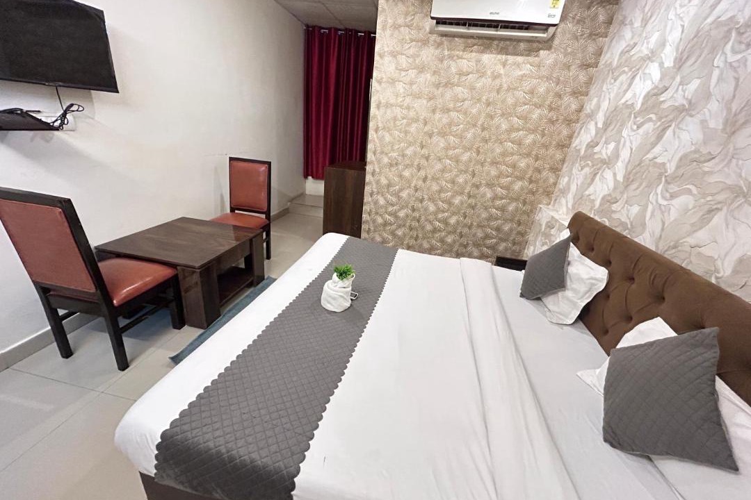 Photo of Bedroom in Dehradun