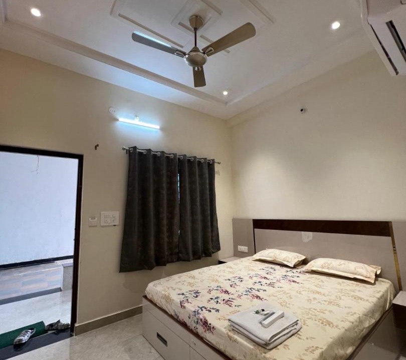 Photo of Bedroom in Mathura