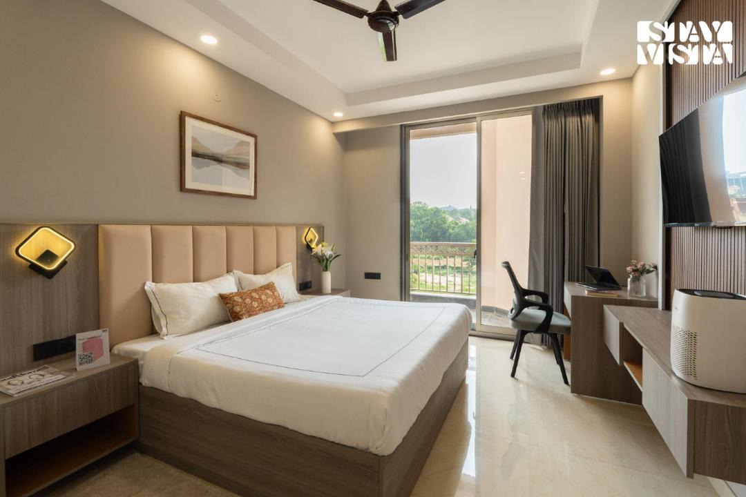 Photo of Bedroom in DLF Phase 3