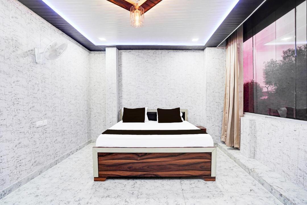 Photo of Bedroom in Allahabad