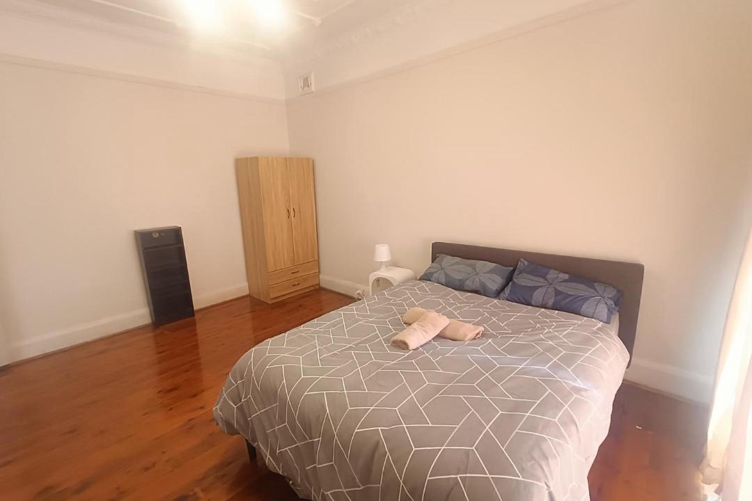 Photo of Bedroom in Earlwood