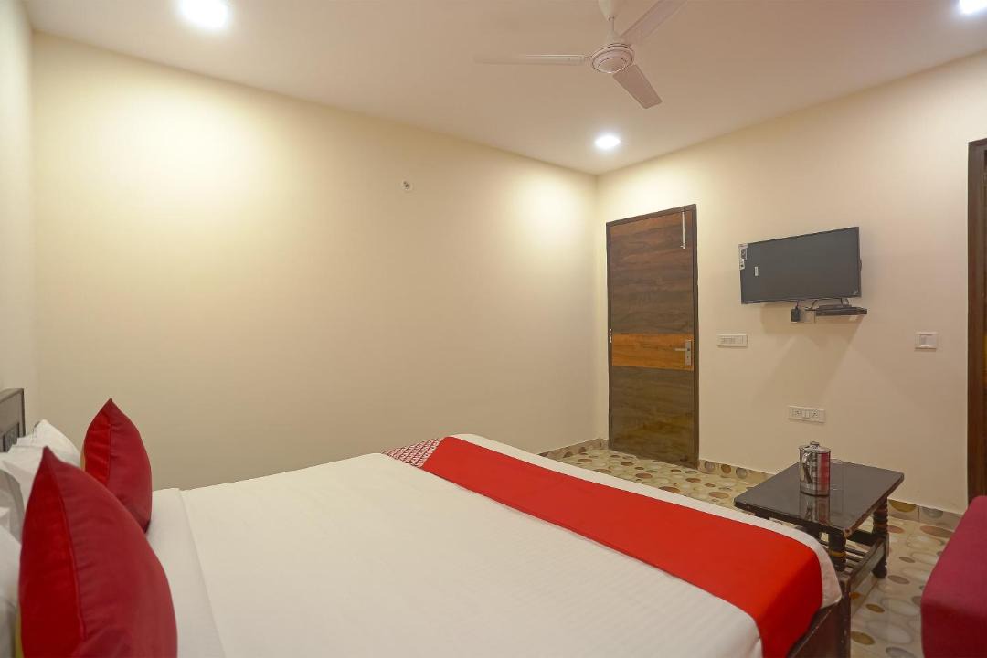 Photo of Bedroom in Janakpuri