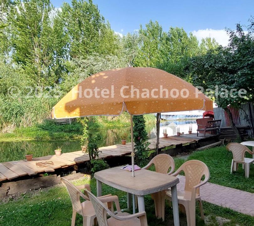 Photo of Others in Dal Lake