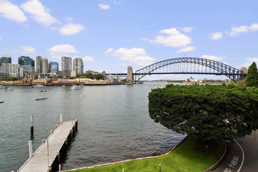 Photo of Others in McMahons Point