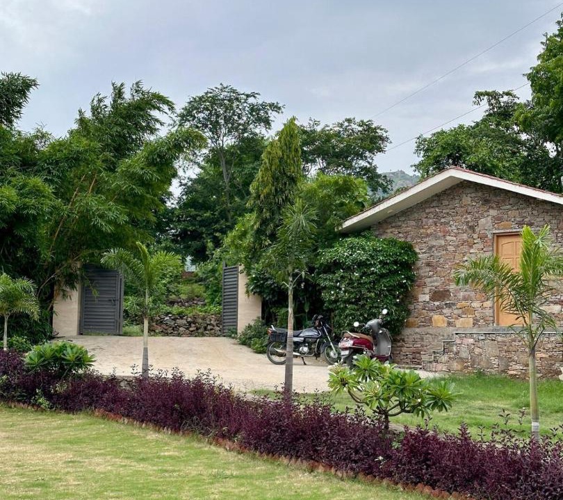 Photo of Others in Bedla
