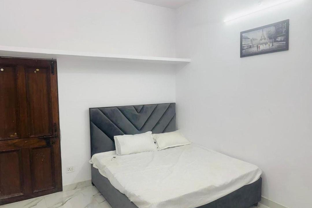Photo of Bedroom in Mayapur
