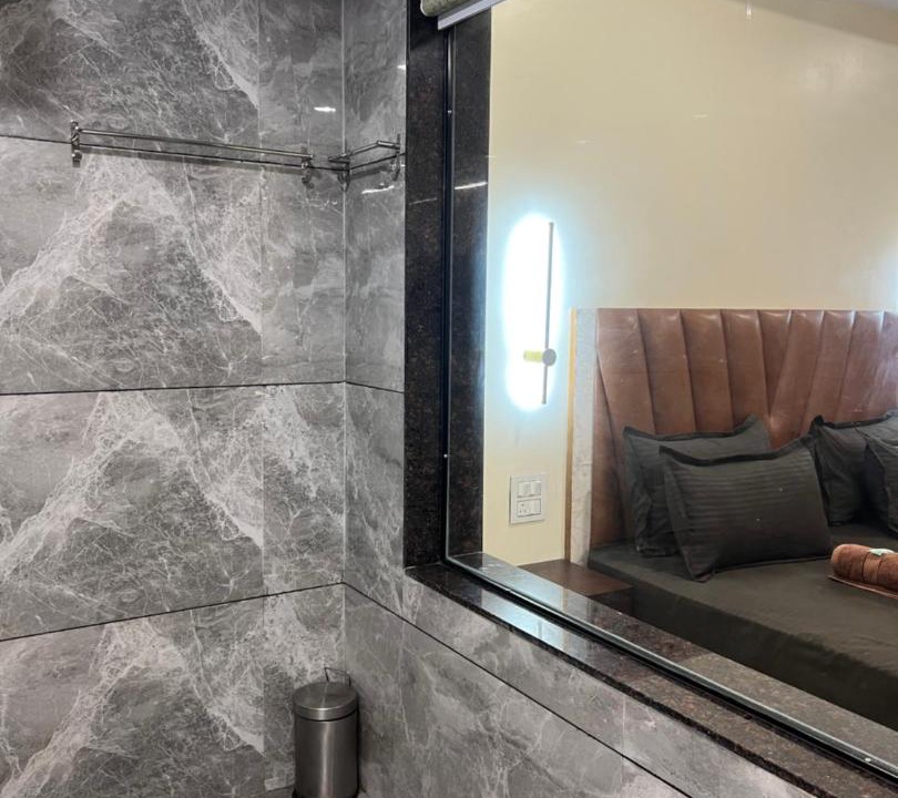Photo of Bathroom in Mahabaleshwar
