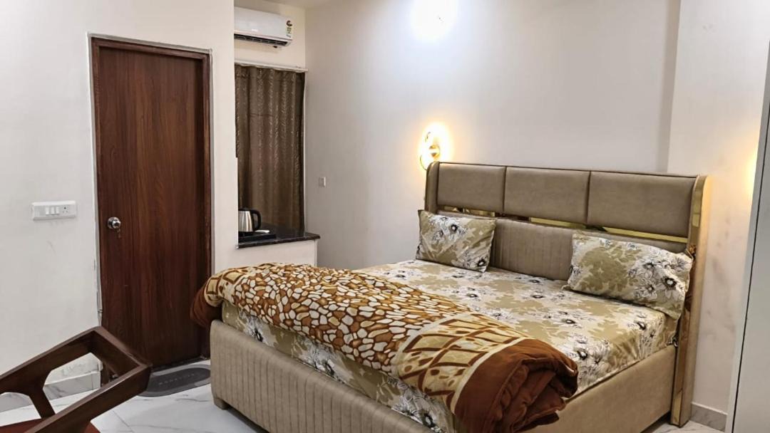 Photo of Bedroom in Greater Noida