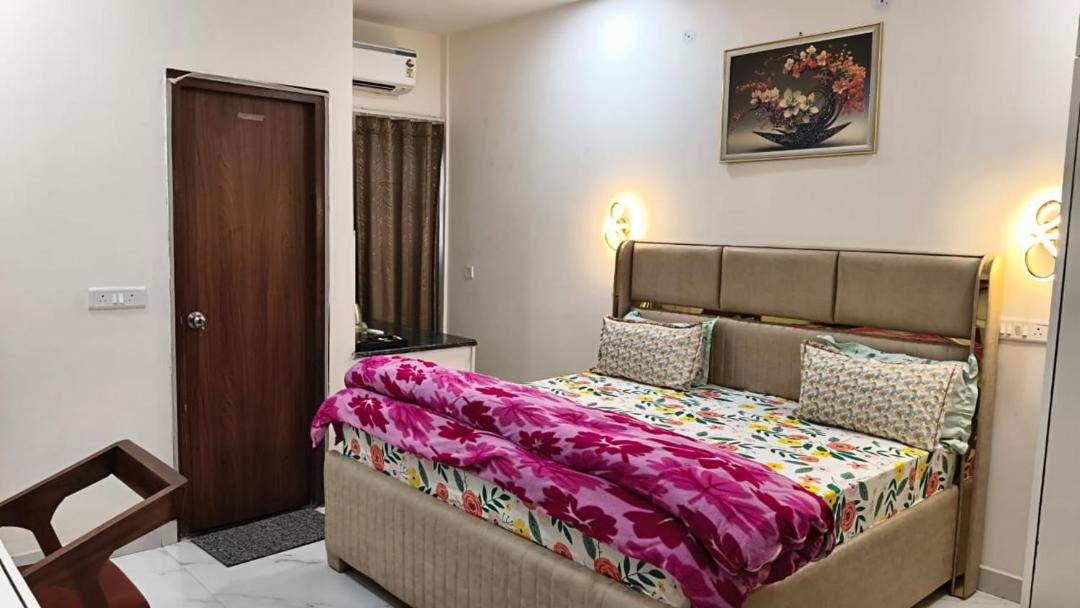 Photo of Bedroom in Greater Noida