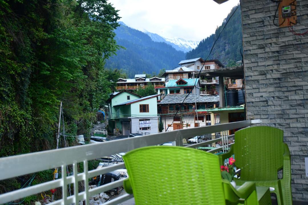 Photo of Others in Old Manali
