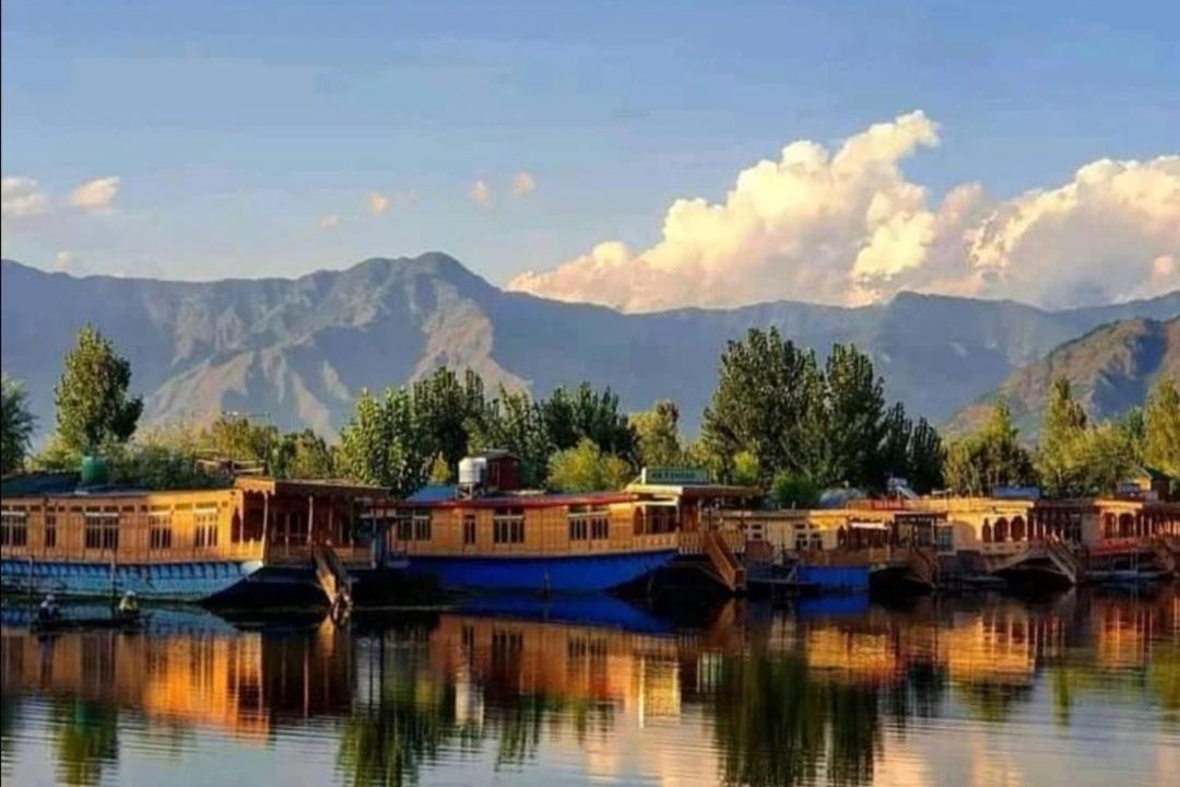 Photo of Others in Dal Lake