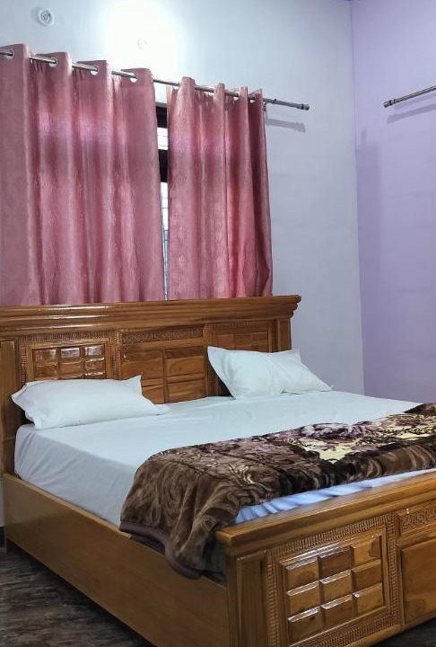 Photo of Bedroom in Almora