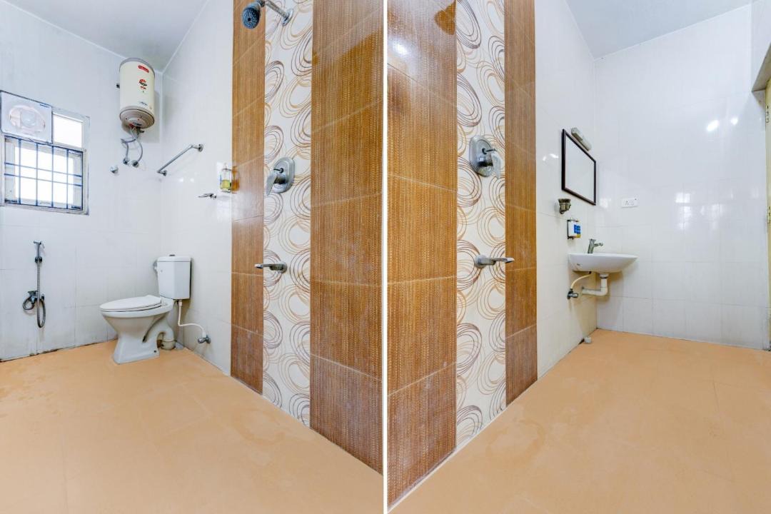 Photo of Bathroom in Thoraipakkam
