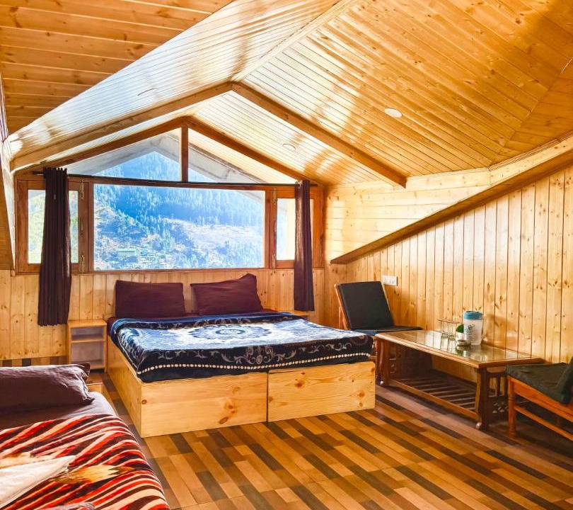 Photo of Others in Old Manali