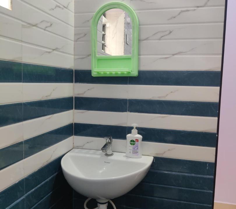Photo of Bathroom in Hireguthi